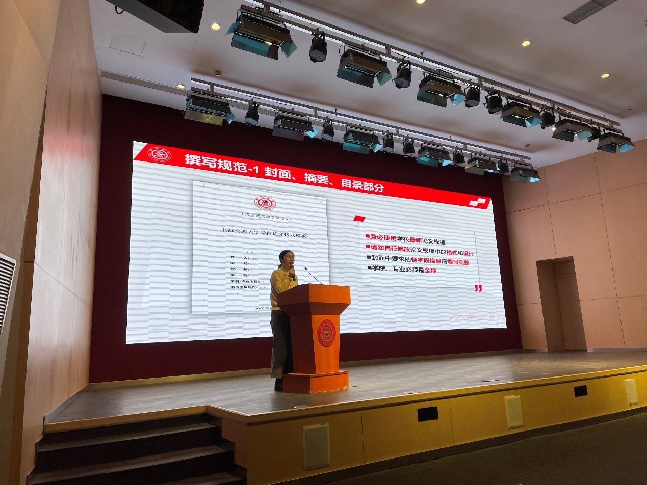 1679034975971904.jpg 3.jpg