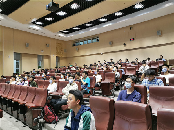 1602501670983932.jpg 图1:观众到场.jpg