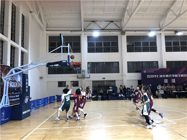 1607674750631089.jpg 图2 上半场焦灼赛况.jpg