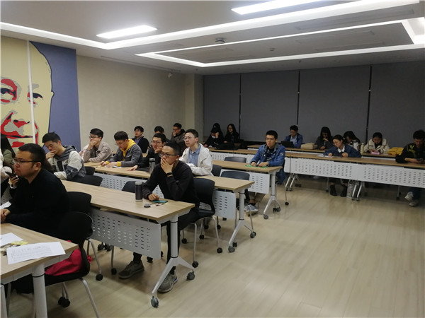 1618538086524099.jpg 图片2:支部同志观影.jpg