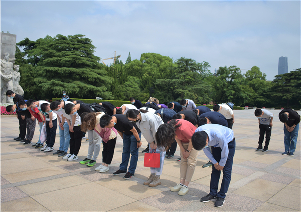 1621235930380099.jpg 0512知识工程&现代设计-图2.jpg