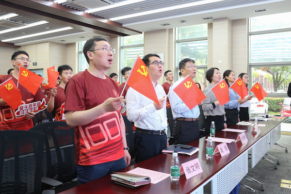 1623400435548502.jpg 11歌唱祖国.jpg