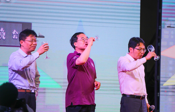 1624866744572430.jpg 图3 奚校长、杜书记、彭院长祝酒词.jpg