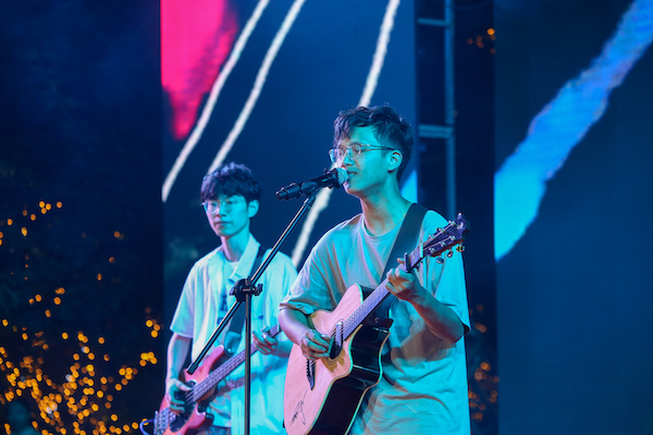 1624866773935638.jpg 图5 夏天的风表演.jpg