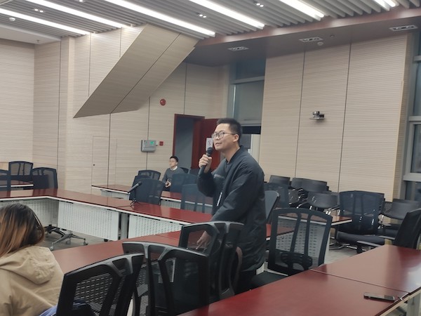 1635296641248771.jpg 图7同学提问.jpg