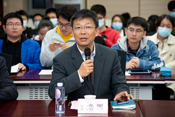 1637295507593671.jpg 图8杜朝辉总结发言.jpg