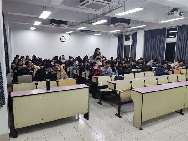 1638110856607605.jpg 图6 李舒同志分享发言.jpg