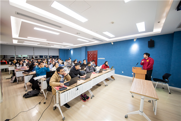 1640745417672552.jpg 会场.jpg