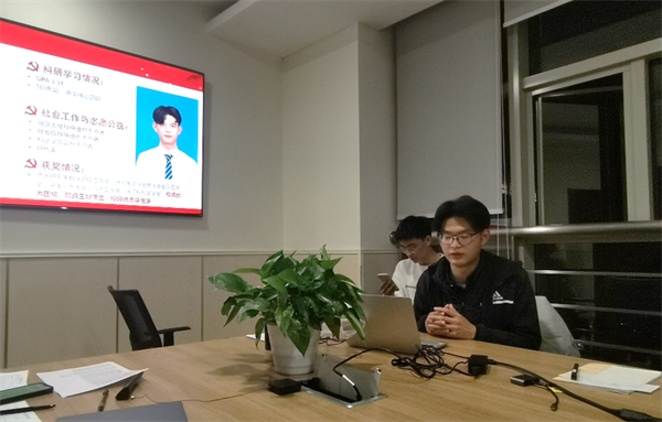 1680518974575003.png 图5 吴鹏展同志个人介绍.png