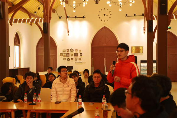 1703679715375794.jpg 8.同学提问图1.jpg