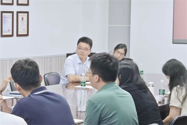 1724500353715090.jpg 图2 王国锋主持会议.jpg