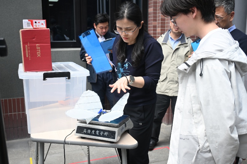 图5 蝴蝶赛道作品评审_resized.JPG