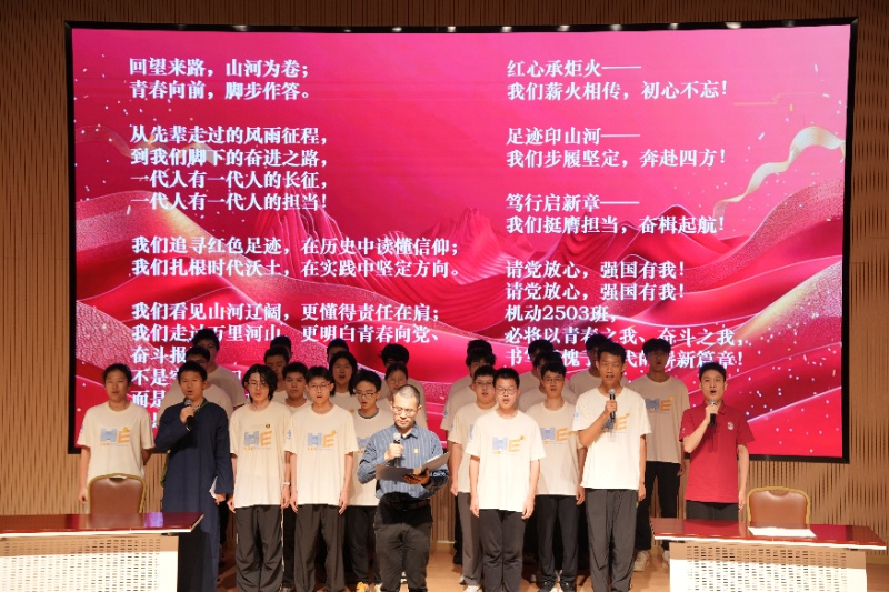 图2 机动2503团支部节目《足迹》_resized.JPG